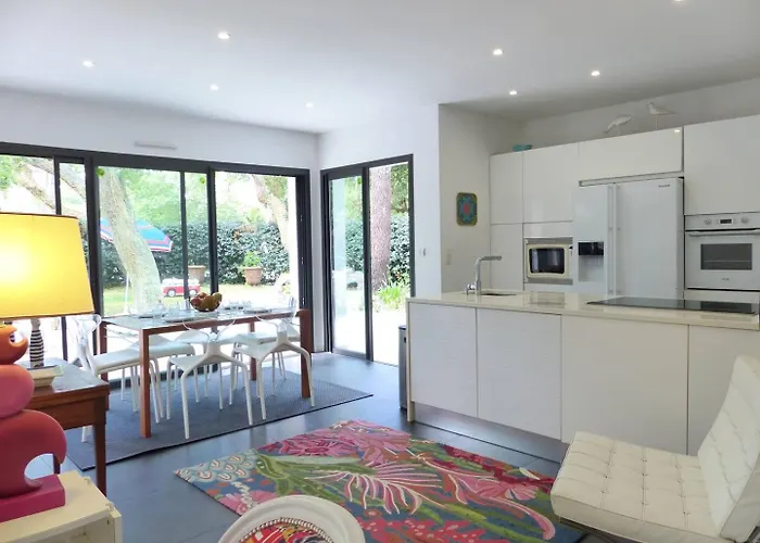 Les Chardonnerets Entre Et Ocean Pour 10-12 Personnes Villa *